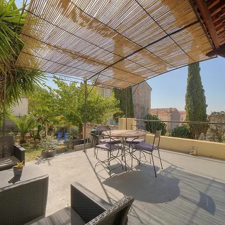 Immogroom - T3 - Garden - Quiet - Air Conditioning * Cannes